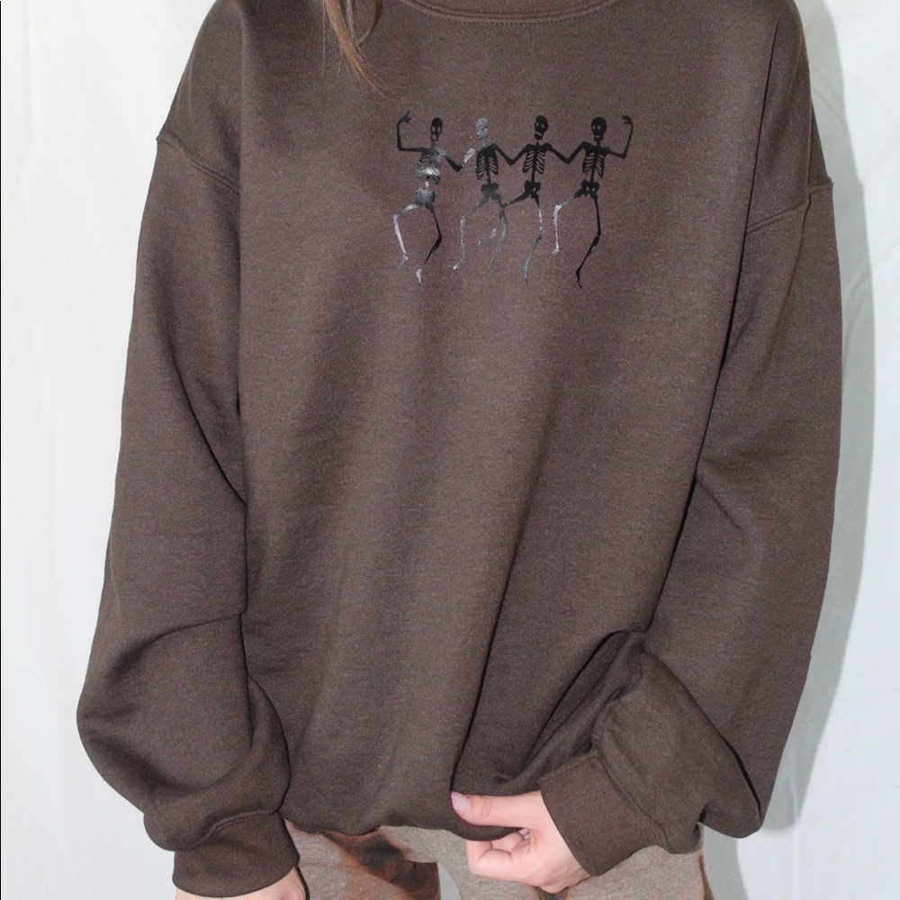 opal moon skeleton crew neck